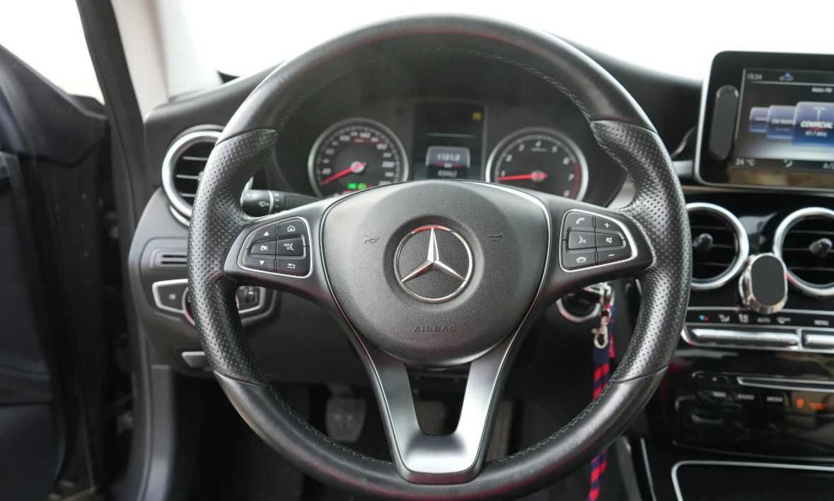 Mercedes C Coupé - Desportivo com Classe