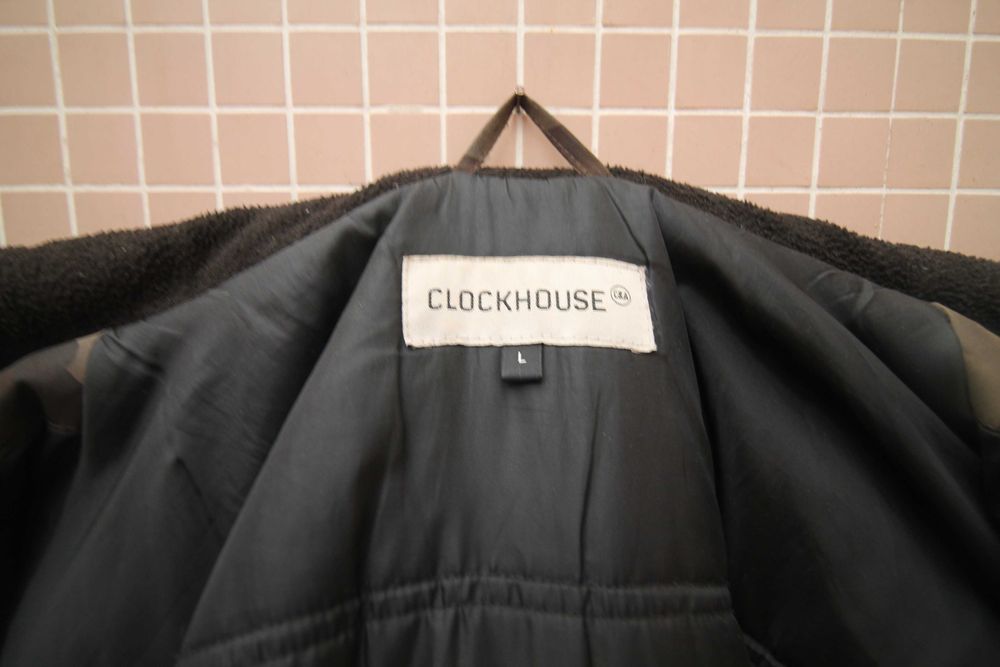 casaco/parka camuflada c/ forro acolchoado  c/ capuzc/pelo