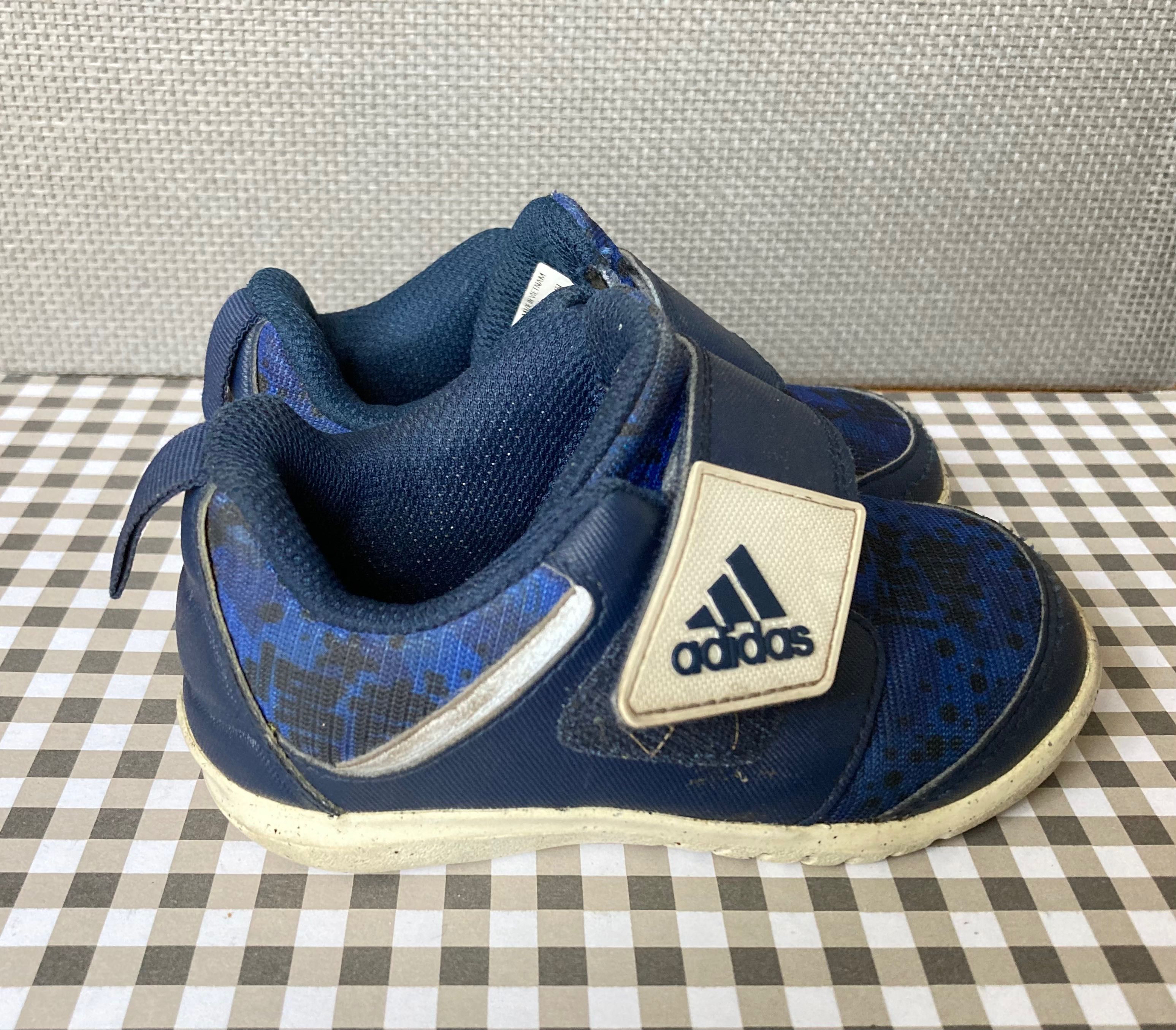 Buciki adidas 22