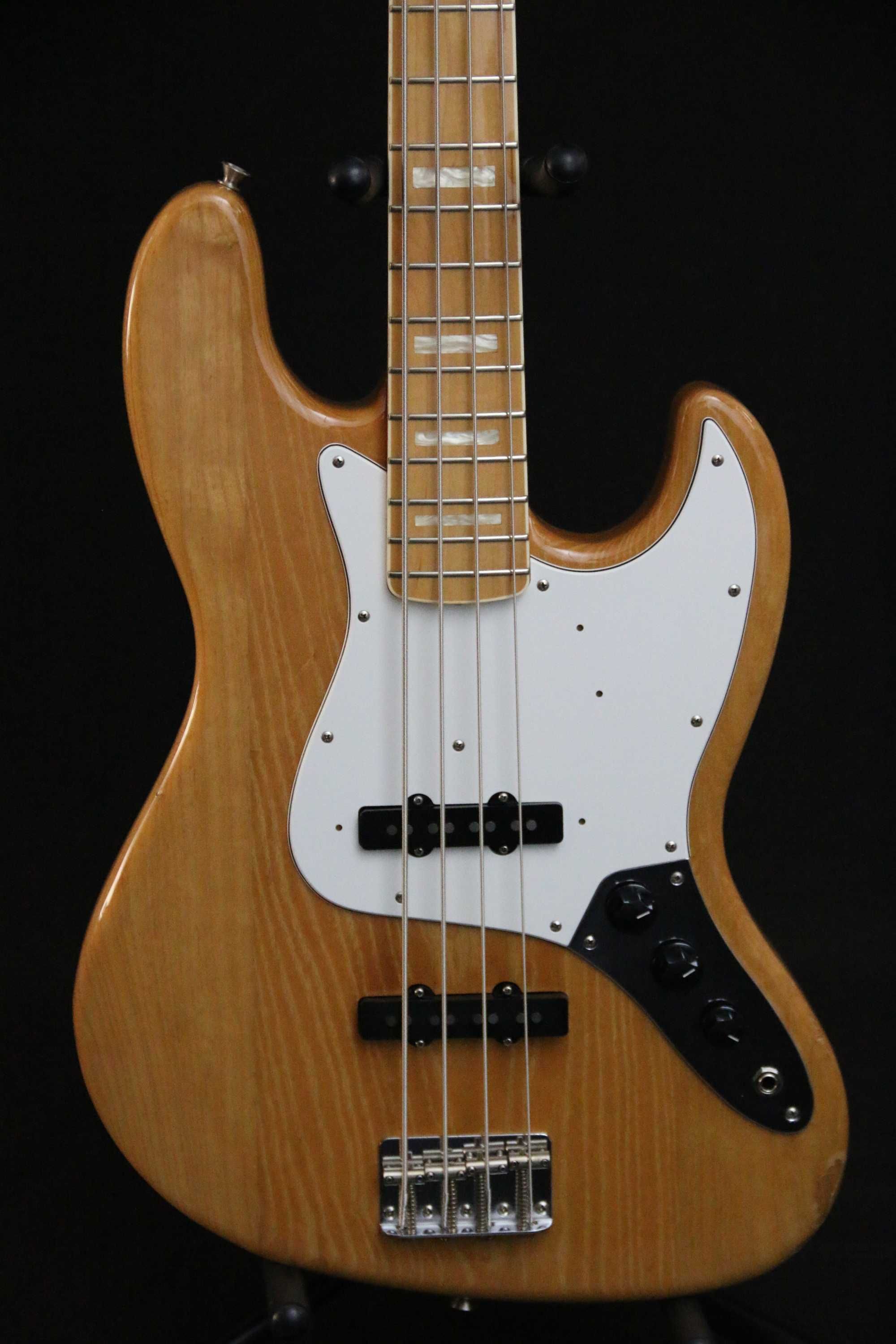 Fender Jazz Bass  75 Reissue Natural Japan