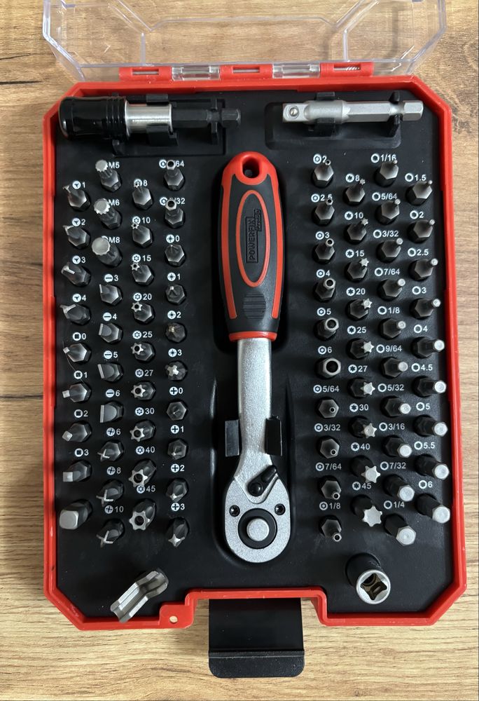 Grzechotka z bitami Powerfix profi + 81 elementów