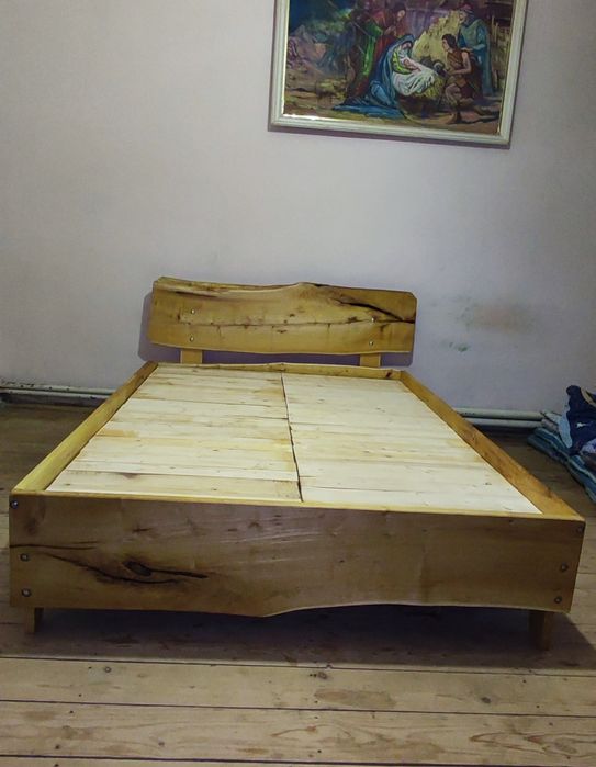 нове ліжко із акації , ручна робота