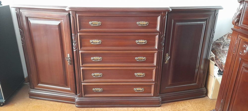 OPORTUNIDADE - Móveis de Sala de Jantar 100€