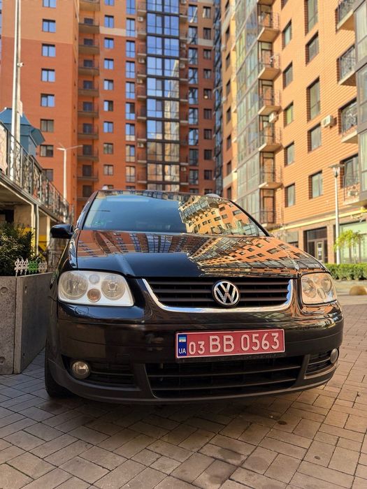 Вольцваган туран 2005 1.6 бензин