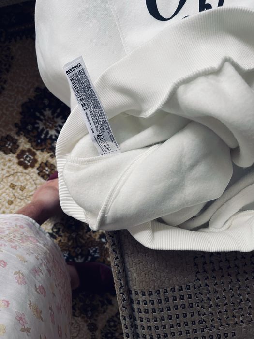 Худі Bershka Роз М Нова На байці