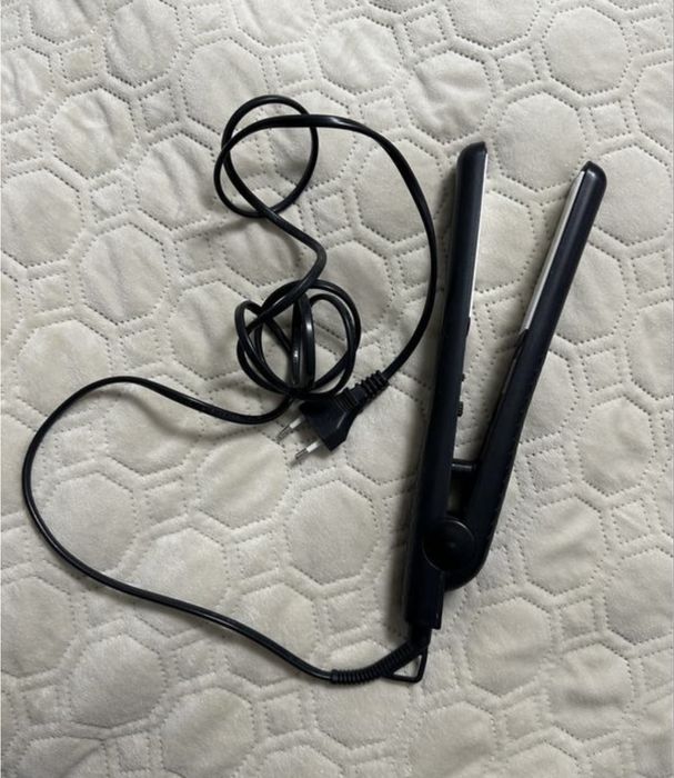 Випрямляч для волосся