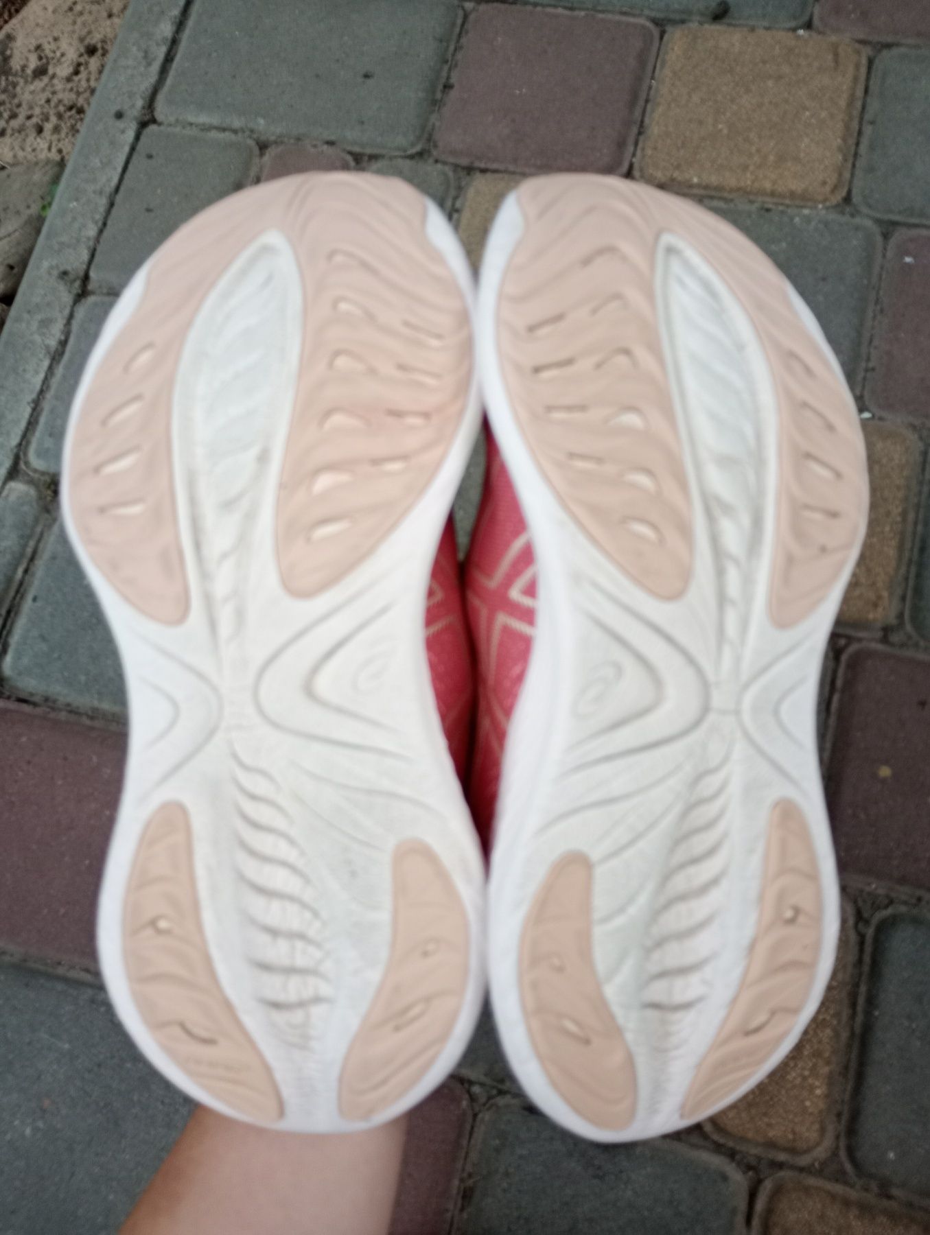 Кросівки Асікс Gel-Cumulus 25 40 / 41