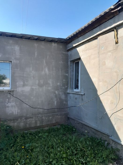 Продається дім з земельною ділянкою ,дім 79 кв м,з