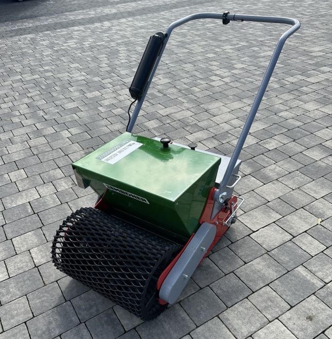 Wypożyczapnia wynajem sprzętu siewnik aerator rurkowy wozidło koparka