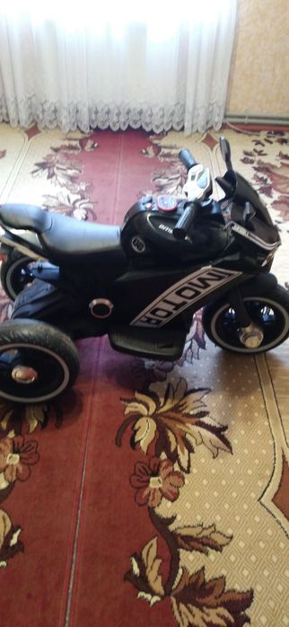 Продам дитячий електромотоцикл