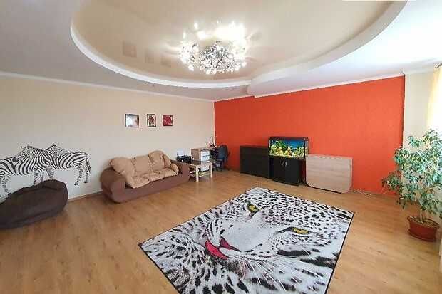 Терміново! Продаж квартири двох рівневої 132м2 за 73500! Низ ринку!