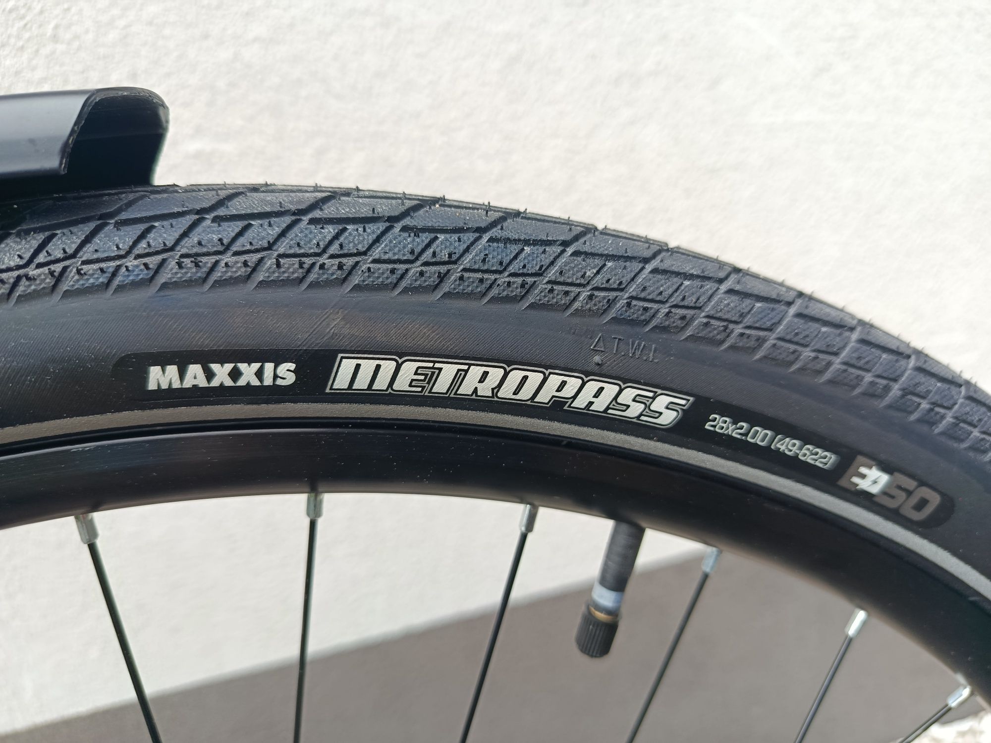 E-bike Kands Aspen 28 błękitny mat 18 250W 14Ah Cues 1x9 nowy sklep