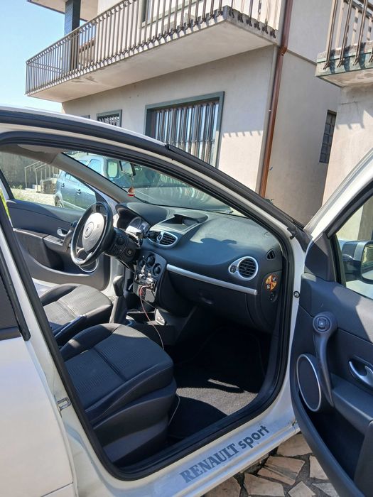 Renault clio 2010