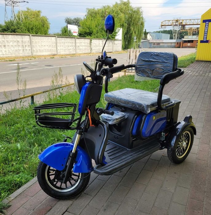 Трицикл електричний DOZER Model 4Е 800Вт