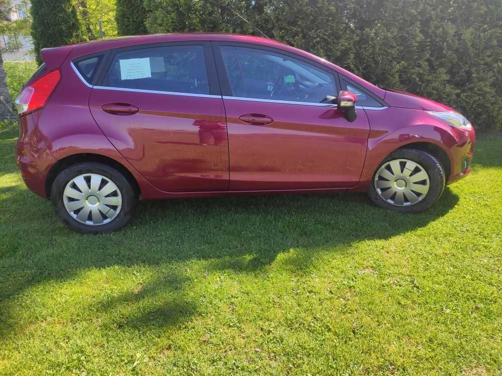 Ford Fiesta 5 drzwiowy  1.6tdci 95KM