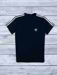 черная футболка Adidas