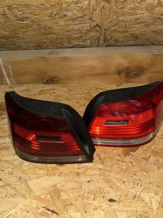 Tylnie lampy od bmw e93