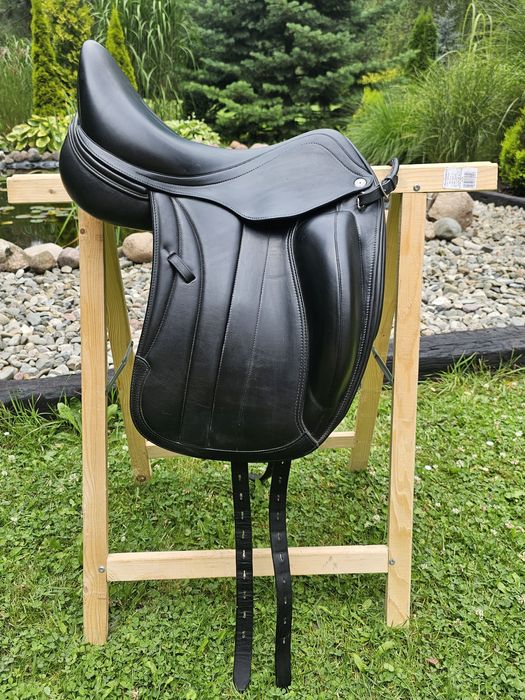 Siodło ujeżdżeniowe EQUIPE VICTORIA CARBON