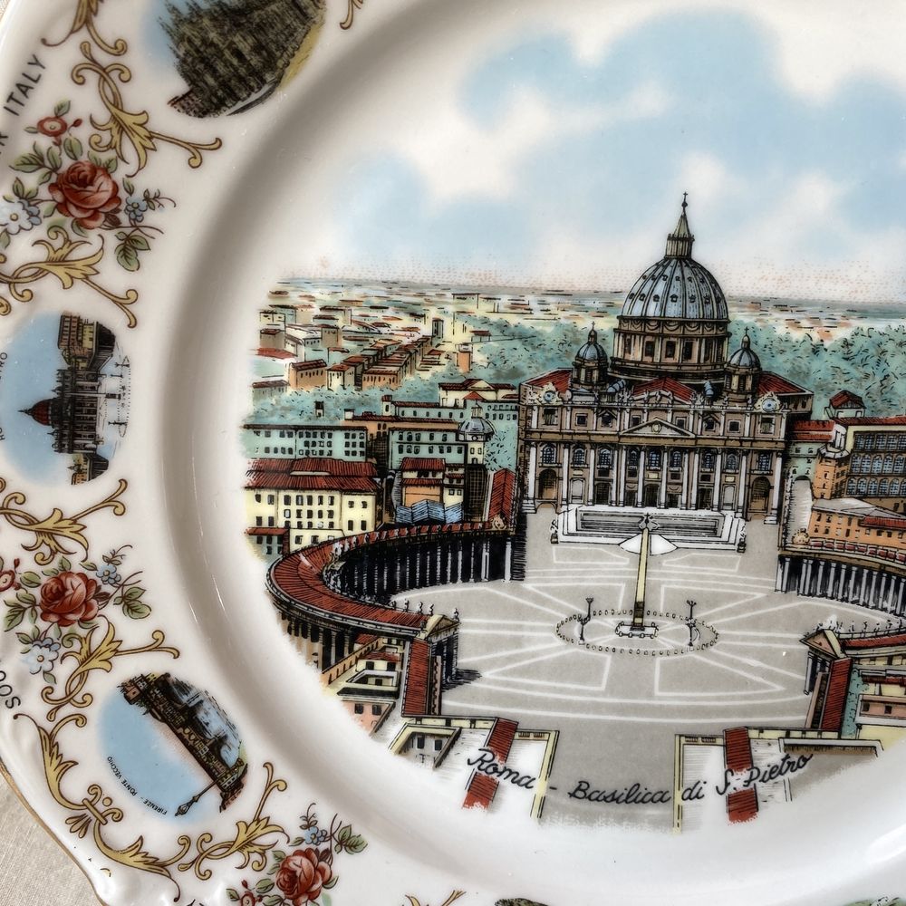 Продам настінну декоративну тарілку Рим Roma