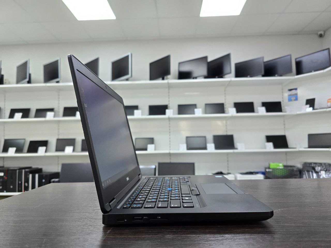 Уцінка! Ноутбук Dell Latitude 5480 (i3-7100U/4GbDDR4/128SSD) - Class B