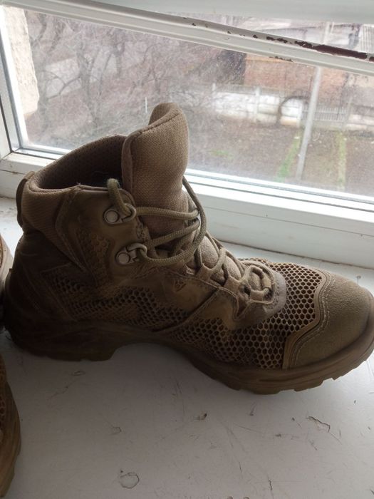 Продам берци.берці