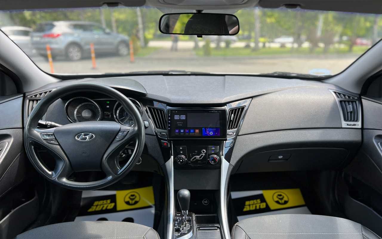 Hyundai Sonata 2011