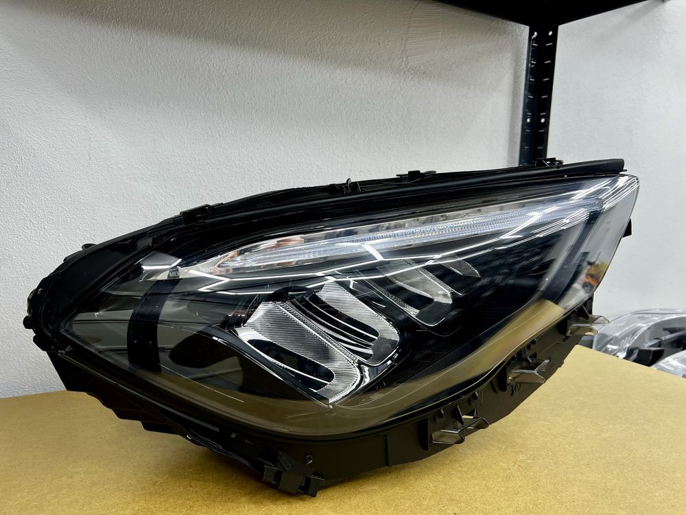 Lampa prawy przód Mercedes GLA 247 Lift. Led Performance. IDEALNA, EU.