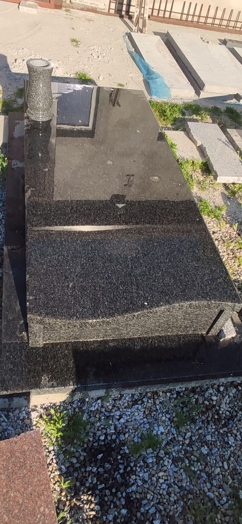Kamieniarstwo Bernacki nagrobki, schody,parapety,blaty