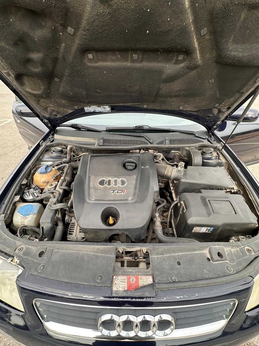 Audi A3 8L 1.9 TDI 130 CV Hatchback 6 velocidades 2001/08 324.000KM