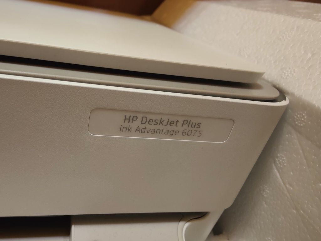 Urządzenie wielofunkcyjne HP Deskjet plus 6075