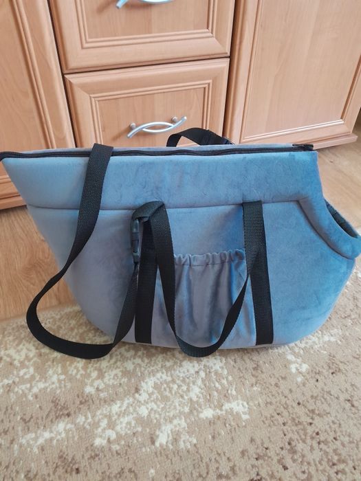 Sprzedam torbę transportową dla średniego pieska