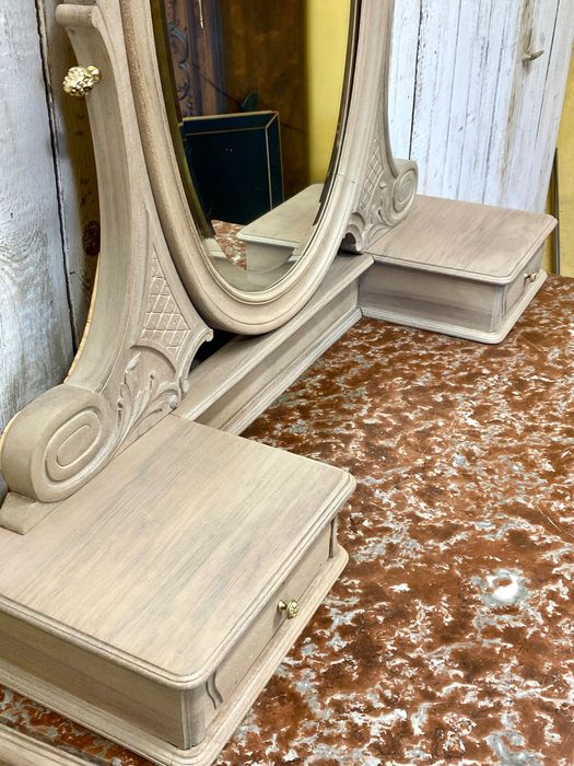Komoda z uchylnym lustrem kremowa LUDWIK XV Francja 1926 r. Antyk