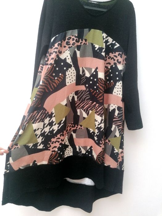 Vestido Preto Multicor de Inverno