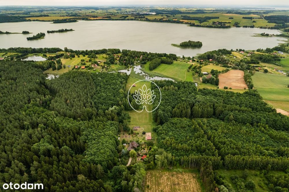 Piękna działka / W lesie / Blisko jeziora / 2 domy