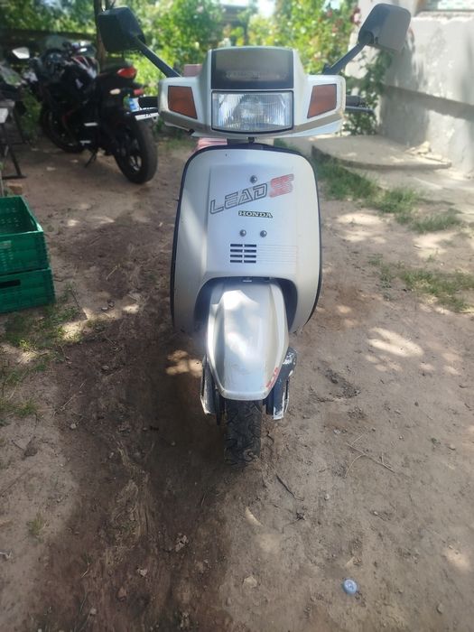 Продам хонду ліад!