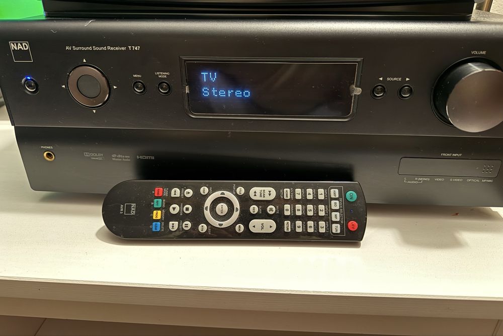 Nad T747 Amplituner