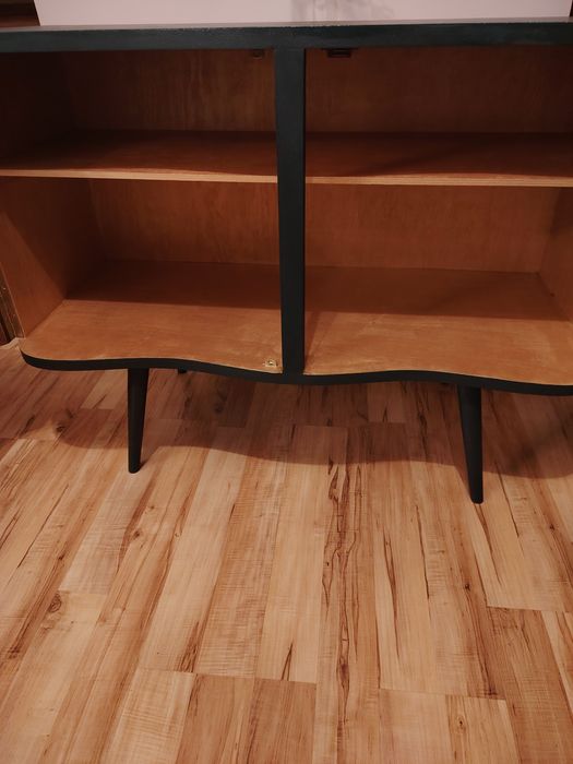 Komoda drewniana z okresu prl