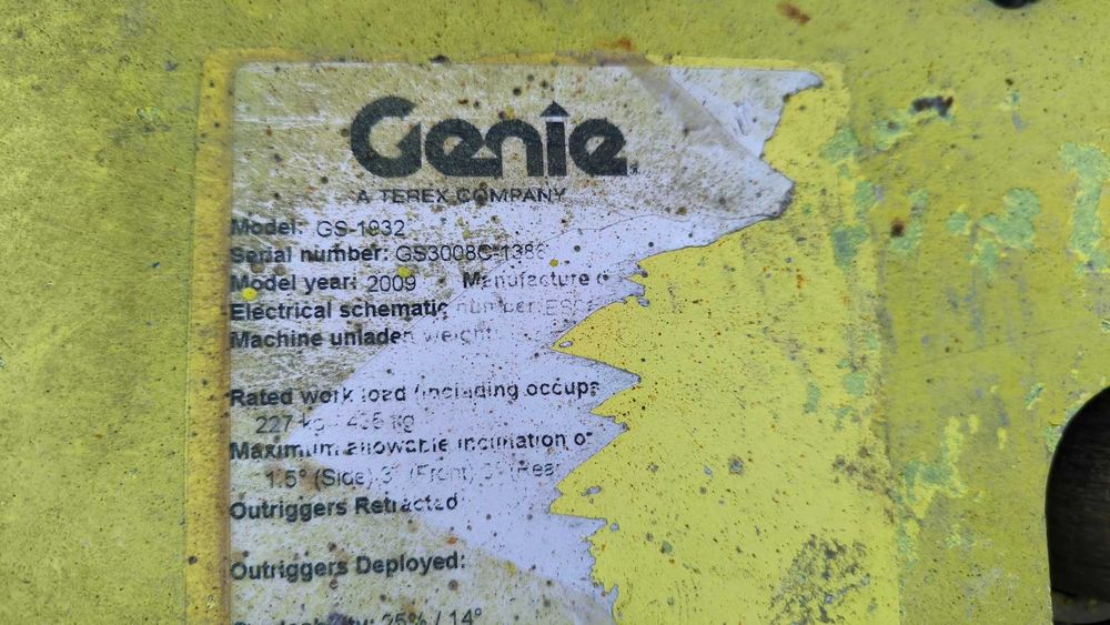 Podnośnik nożycowy GENIE GS 1932 rok 2008 cena 14900 netto