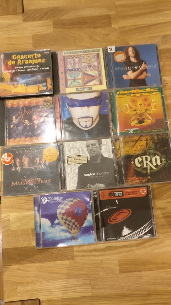 11 CD'S de diferentes bandas