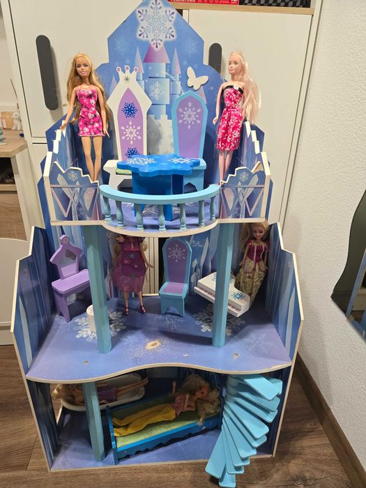 Olbrzymi domek Elza domek dla Barbi mikolajki gwiazdka