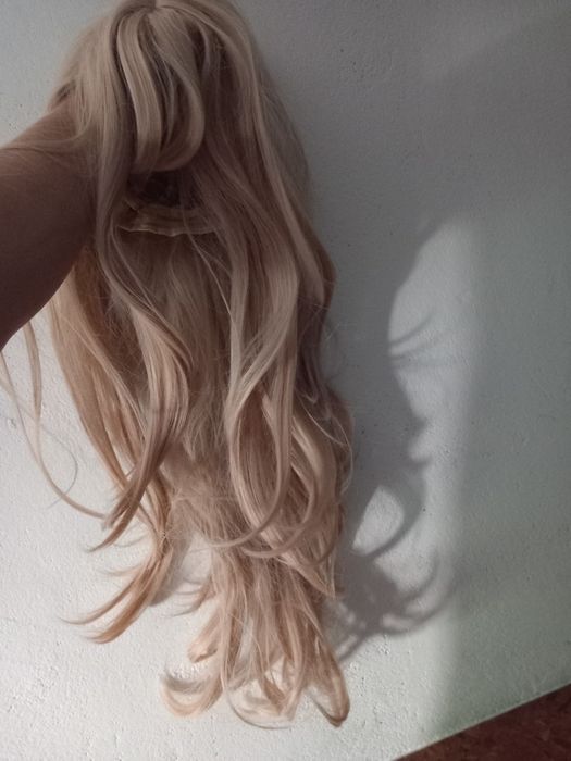 Peruka włosy długie syntetyczne blond FESHFEN damska
