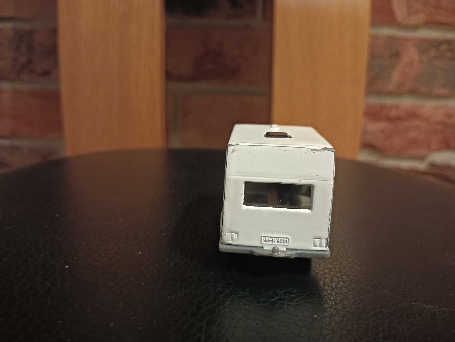 Siku 1022 Iveco Dormobile – model kampera „Kiwi Explorer”