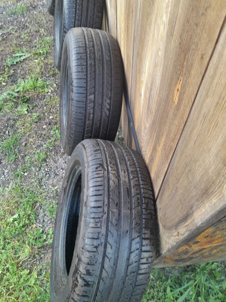 Opony ZEETEX 235/60 R16 Wielosezonowe 4 sztuki