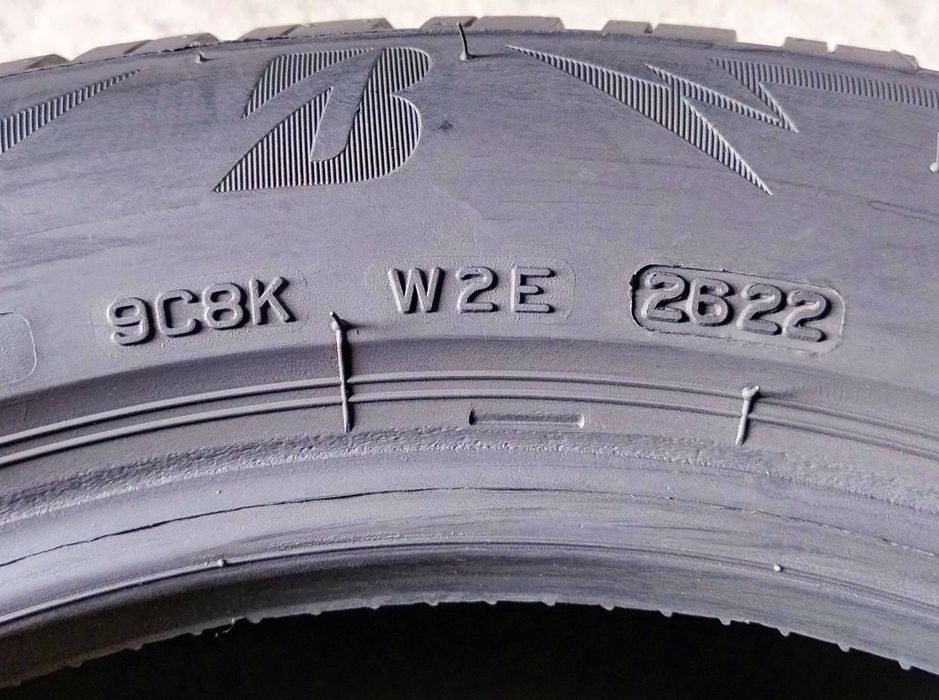 Шини зимові R16 205/55 Bridgestone Blizzak LM005