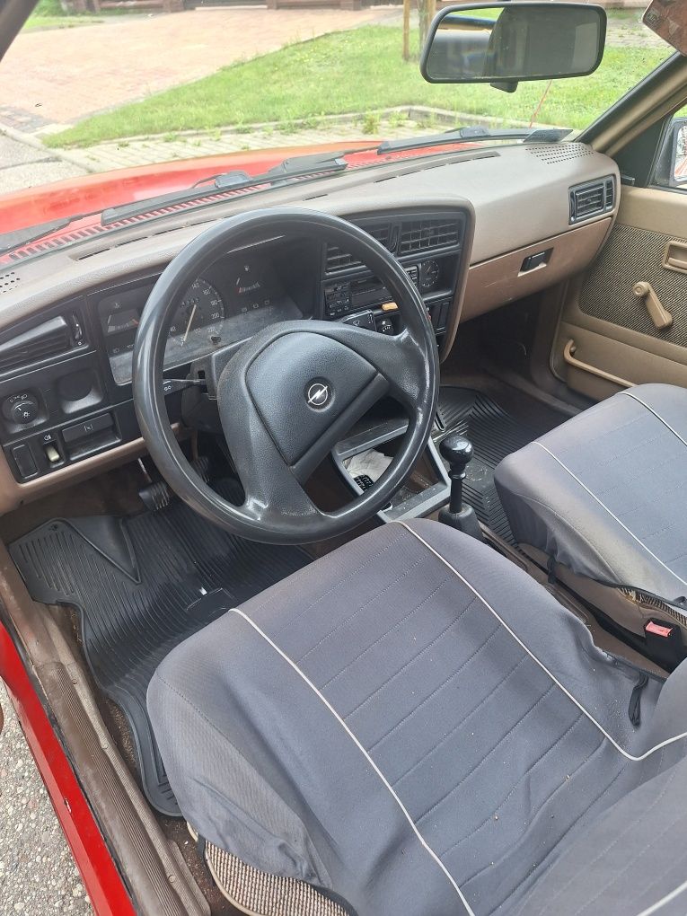 Opel Ascona 1.6D OldTimer (Astra,Vectra,Kadett,Corsa,Omega,Calibra)