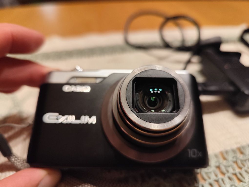Aparat cyfrowy Casio Exilim EX-H5 12.1 mpx