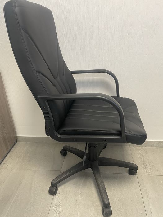 Продам Крісло офісне