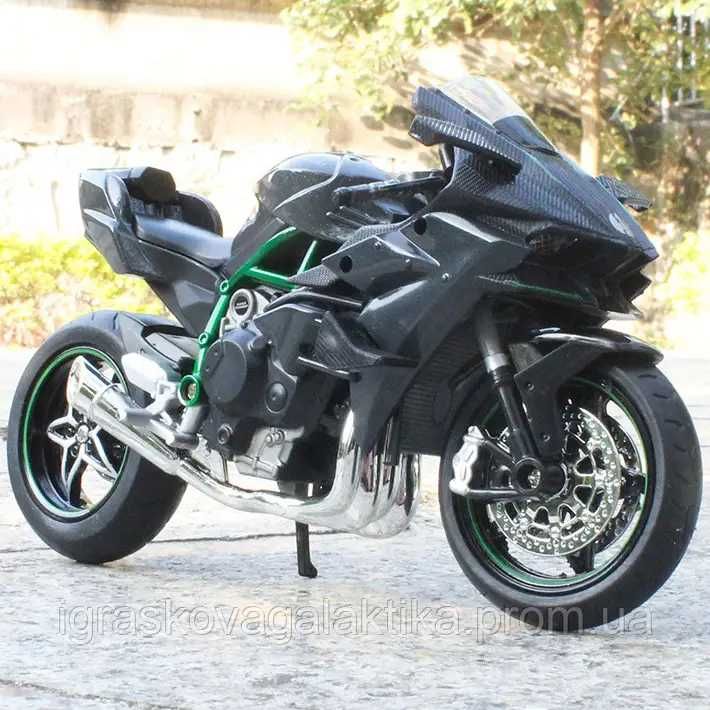 Мотоцикл Kawasaki з підсвіткою звуком амортизацією й гумовими колесами