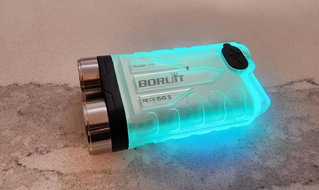 Потужний ліхтарик Boruit v3, 900 ЛЮМЕН, 500Mah, Type-C!