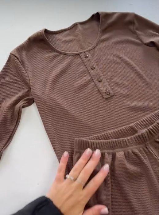 Домашній костюм, піжама